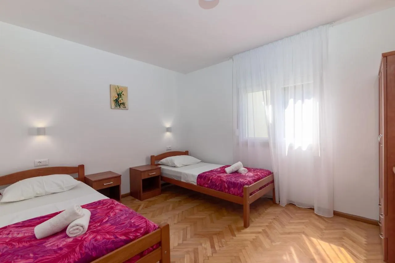 Prázdninový dům Holiday House Eva & Ema Trogir Chorvatsko