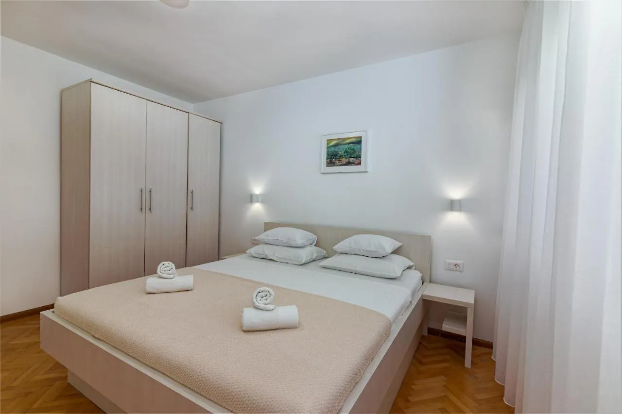 Holiday House Eva & Ema Trogir