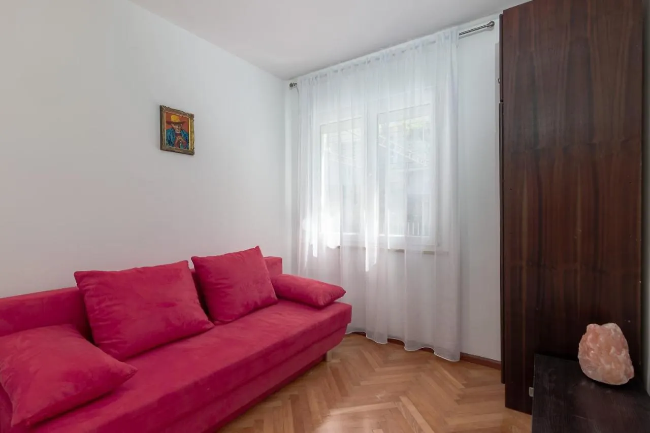 Holiday House Eva & Ema Trogir 0*,
