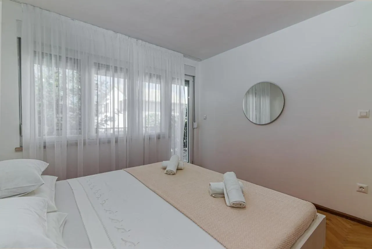 Holiday House Eva & Ema Trogir Holiday home